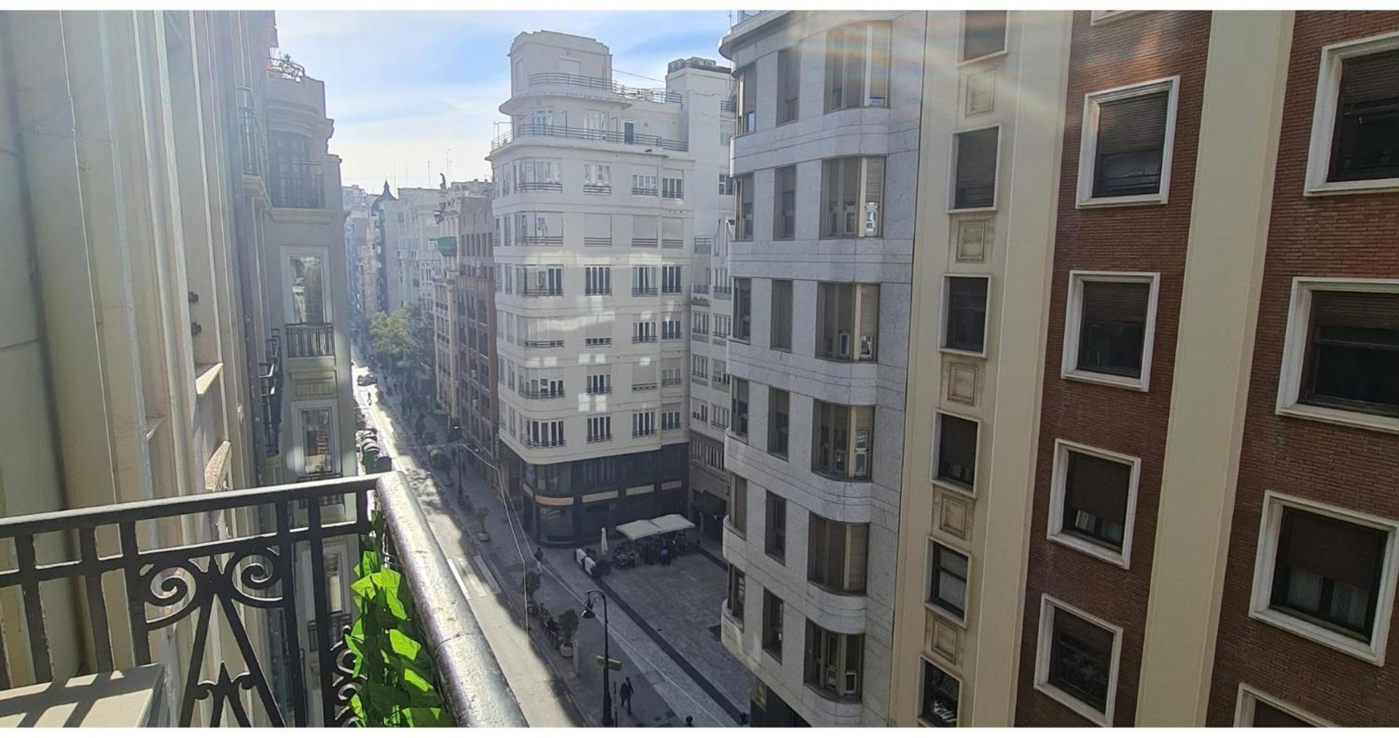 Plaza View Hotel Valencia Exterior photo